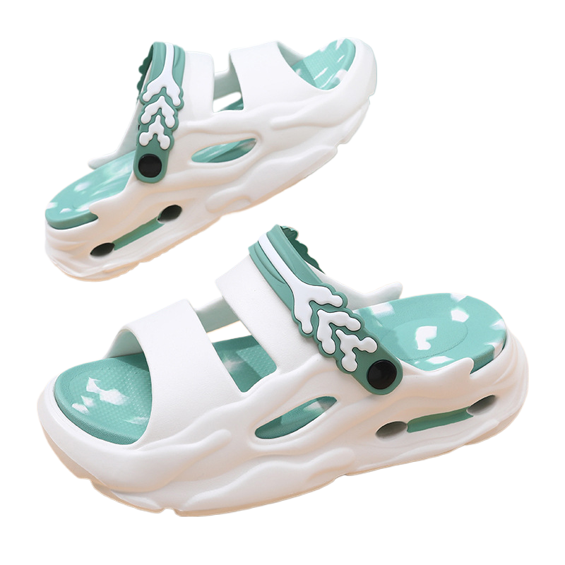 Couple sandals summer new outside wear beach slippers large size leisure sandals Southeast Asia slippers men